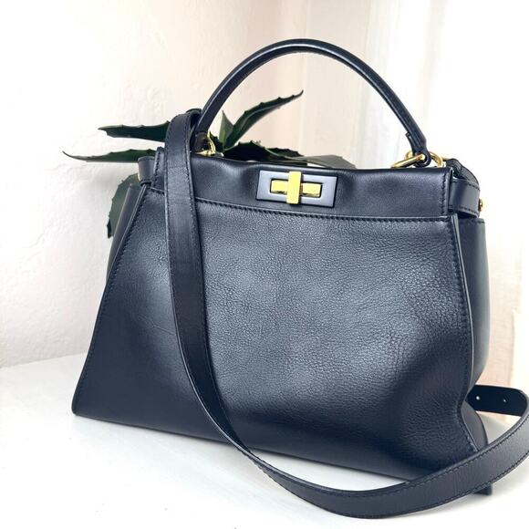 Fendi Black Calf Leather Iconic Peekaboo Medium GHW Authentic CoA Bag Purse - Picture 1 of 9